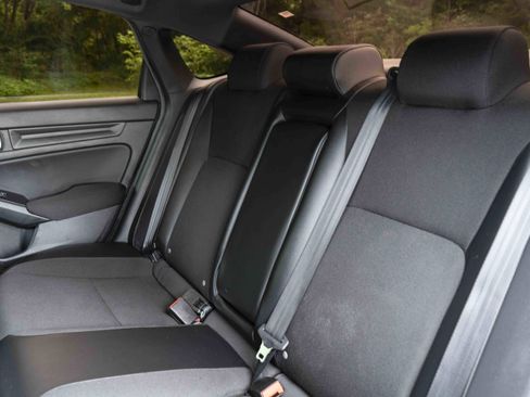 Used 2025 Honda Civic Sport image 18