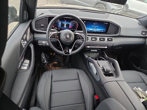 Used 2025 Mercedes-Benz GLE 450 4MATIC image 8