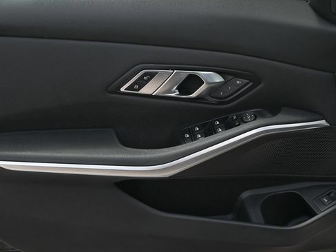 Used 2019 BMW 330i Sedan RWD image 12