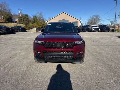 New 2025 Jeep Grand Cherokee L Limited w/ Trailer Tow Package image 2