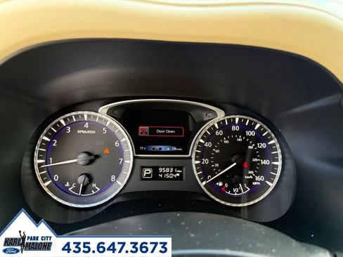 Used 2019 INFINITI QX60 Luxe w/ Essential Package FWD image 18