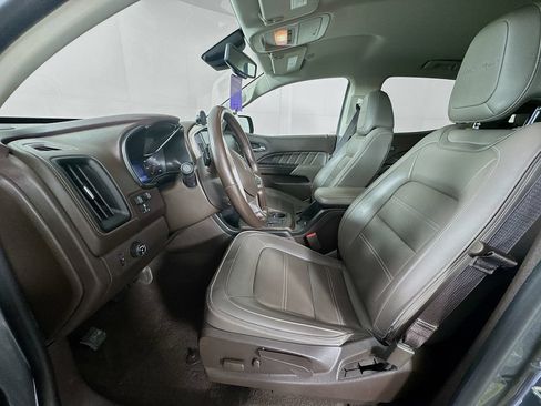Used 2022 GMC Canyon Denali RWD image 24