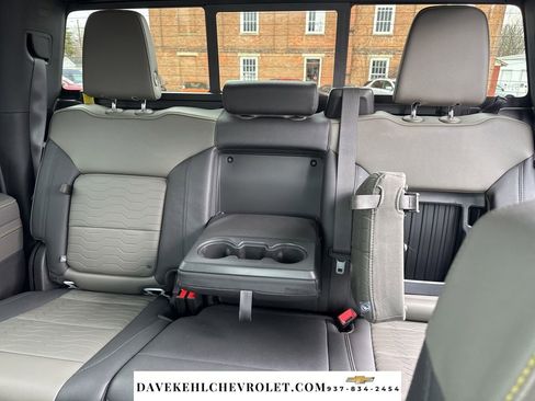 Used 2024 Chevrolet Silverado 2500 ZR2 w/ Technology Package image 23