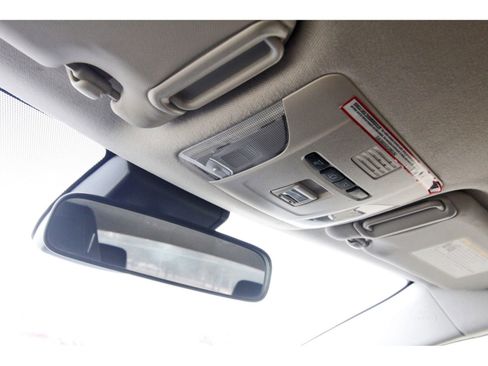 Used 2022 Toyota Corolla LE image 24