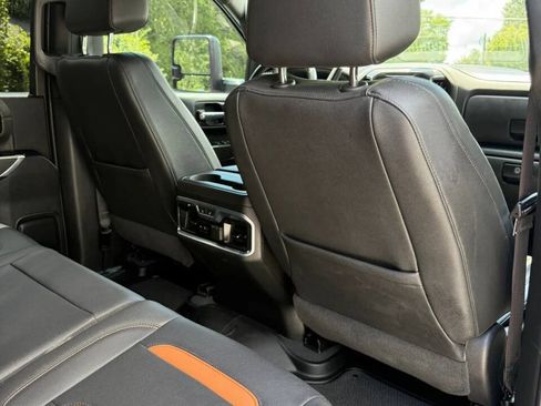 Used 2022 GMC Sierra 2500 AT4 w/ AT4 Premium Plus Package AWD/4WD image 24