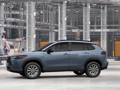 New 2026 Toyota Corolla Cross LE w/ Moonroof Package image 29