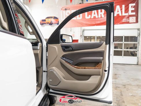 Used 2020 Chevrolet Tahoe Premier w/ RST 6.2L Performance Edition image 44