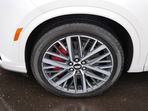 Certified 2024 Cadillac XT6 Sport w/ LPO, Floor Liner Package image 4