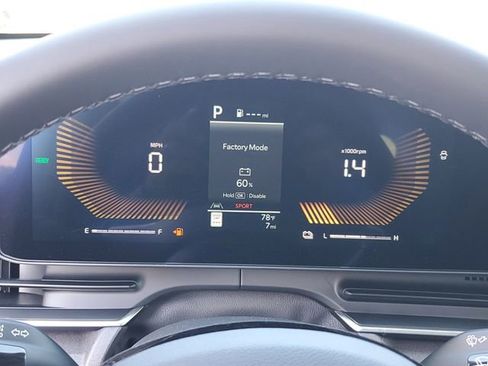 New 2026 Kia Carnival EX FWD image 16