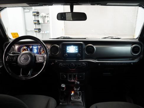 Used 2018 Jeep Wrangler Sport image 17