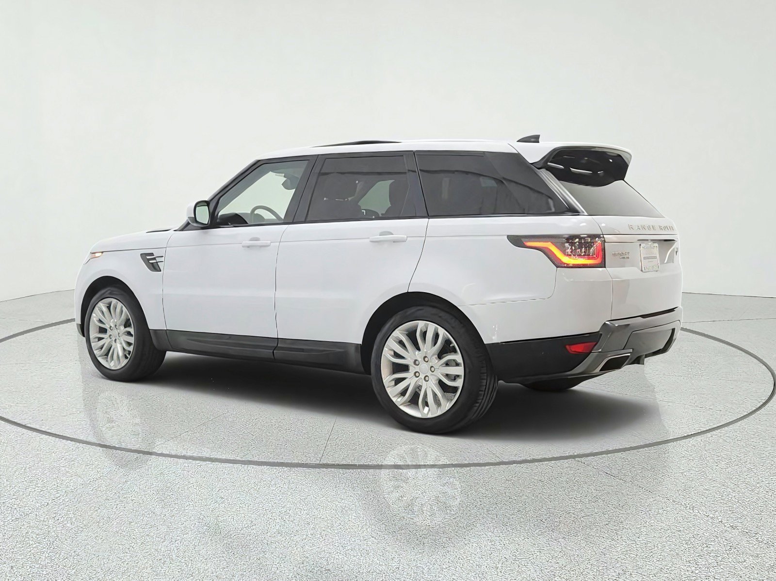 Used 2018 Land Rover Range Rover Sport HSE AWD/4WD image 7