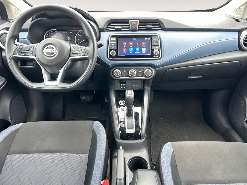 Used 2025 Nissan Versa SV FWD image 10