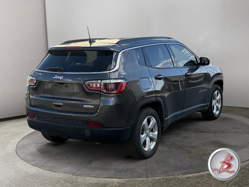 Used 2019 Jeep Compass Latitude w/ Popular Equipment Group FWD image 7