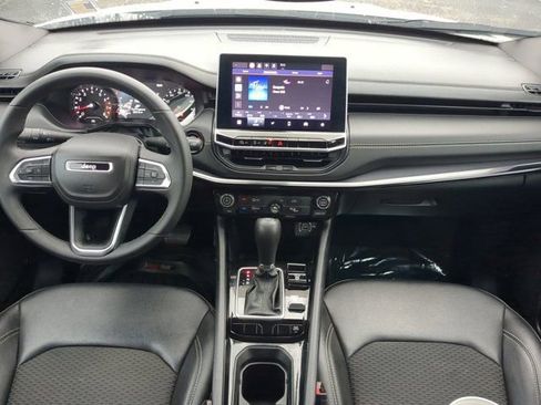 Used 2024 Jeep Compass Latitude w/ Altitude Special Edition image 14