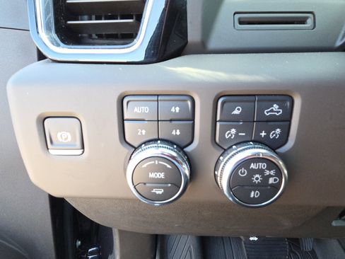 Certified 2025 GMC Sierra 2500 Denali AWD/4WD image 22