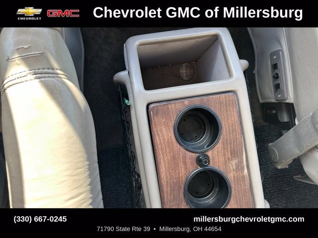 Used 2004 GMC Savana 1500 w/ Preferred Equipment Group RWD image 21
