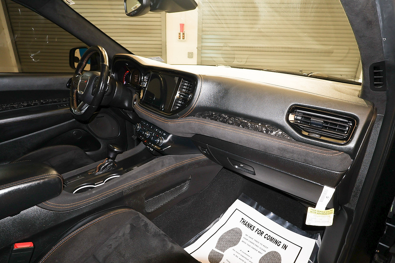 Used 2023 Dodge Durango R/T w/ Hemi Orange Plus Package AWD/4WD image 17