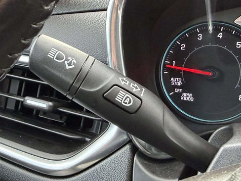 Used 2021 Chevrolet Equinox LT AWD/4WD image 38