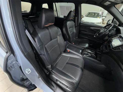 Used 2023 Honda Passport TrailSport image 16