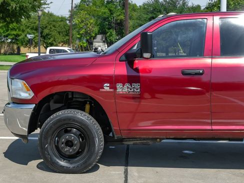 Used 2017 RAM 3500 Tradesman w/ Chrome Appearance Group image 12