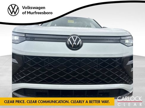 New 2026 Volkswagen Tiguan SE R-Line FWD image 11
