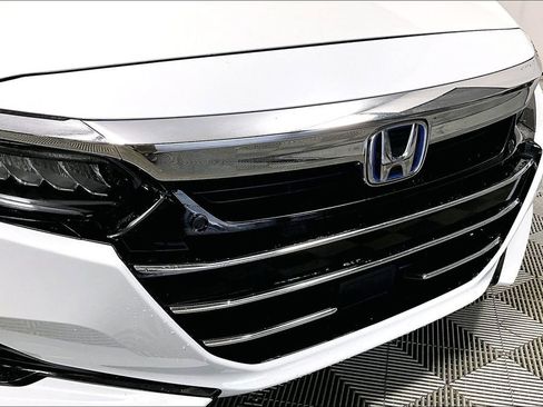 Used 2022 Honda Accord Touring image 30