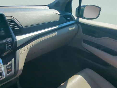 Used 2019 Honda Odyssey EX-L image 13