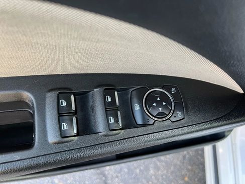 Used 2018 Ford Fusion S image 18