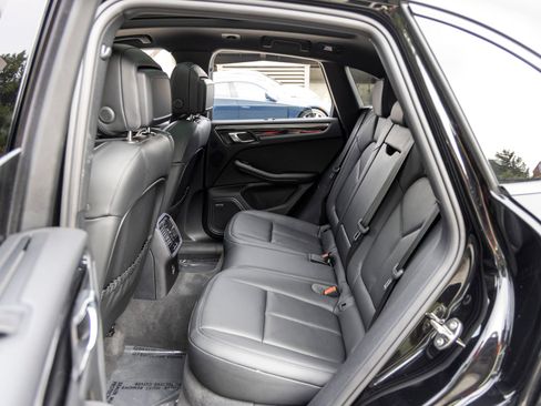 Certified 2026 Porsche Macan AWD/4WD image 50