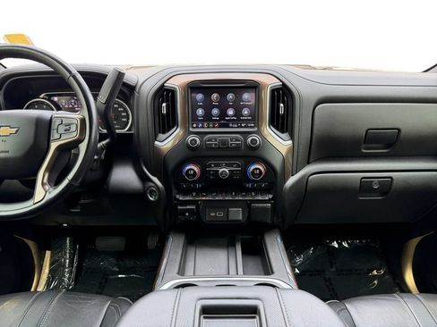 Used 2022 Chevrolet Silverado 3500 High Country AWD/4WD image 16