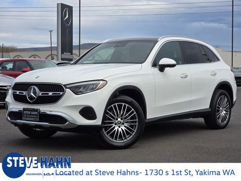 Used 2025 Mercedes-Benz GLC 300 4MATIC image 1