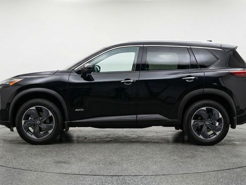 Used 2025 Nissan Rogue SV AWD/4WD image 5