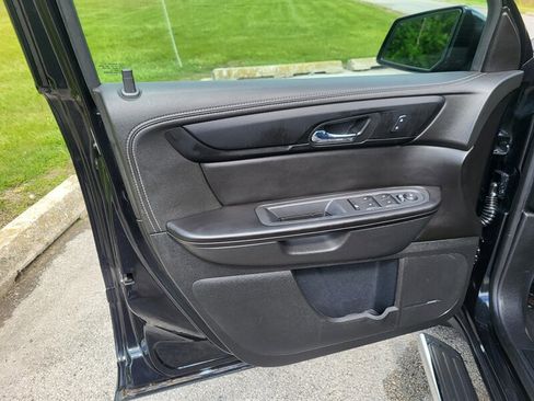 Used 2015 Chevrolet Traverse LT w/ LPO, 'HIT The Road' Package AWD/4WD image 24