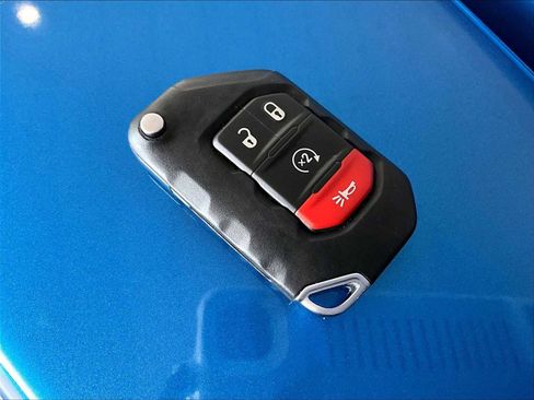 Used 2024 Jeep Wrangler Unlimited Rubicon AWD/4WD image 35