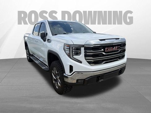 Used 2022 GMC Sierra 1500 SLT AWD/4WD image 3