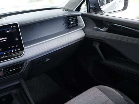Certified 2026 Volkswagen Tiguan S FWD image 25