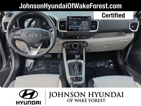 Certified 2026 Hyundai Venue SEL FWD image 17