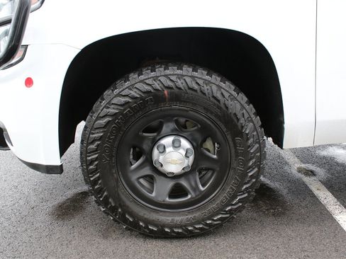 Used 2019 Chevrolet Tahoe 4WD image 37