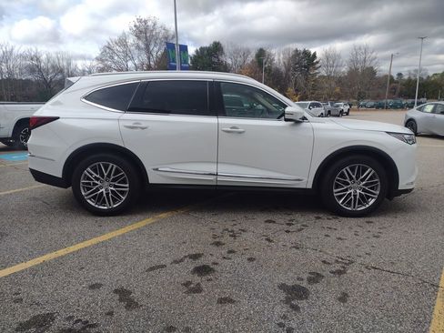 Used 2023 Acura MDX SH-AWD w/ Advance Package image 6