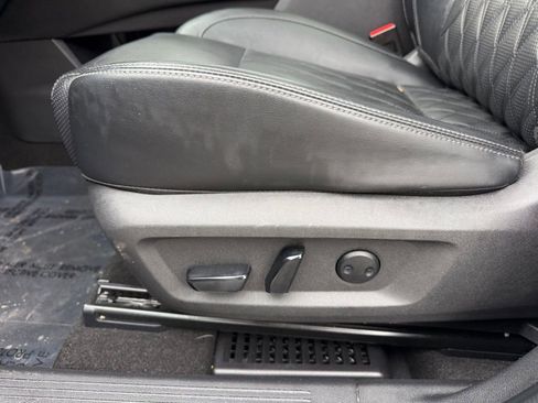 Certified 2021 Nissan Rogue Platinum AWD/4WD image 16