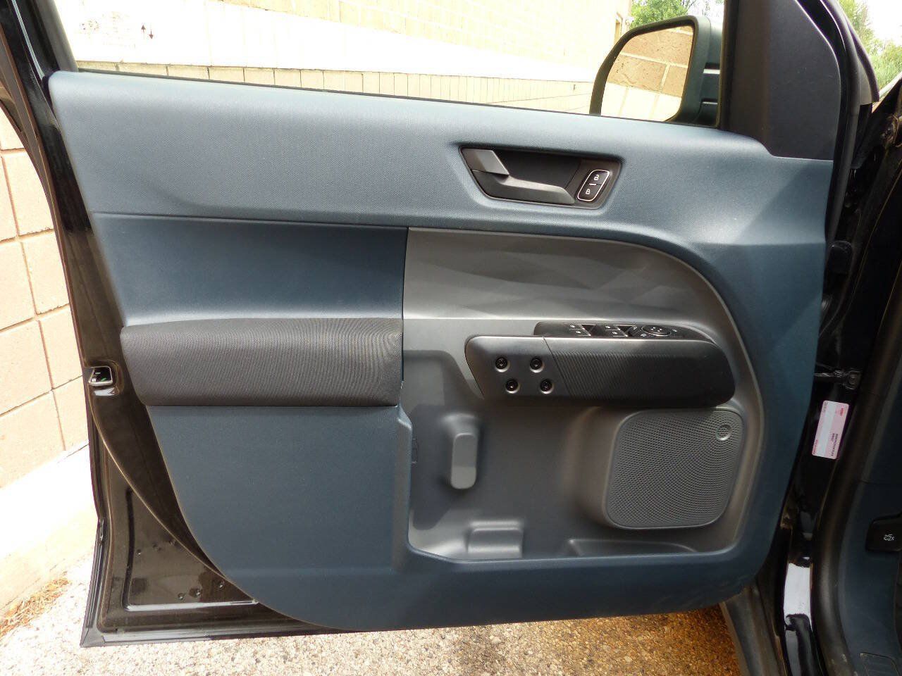 Used 2022 Ford Maverick XL FWD image 26