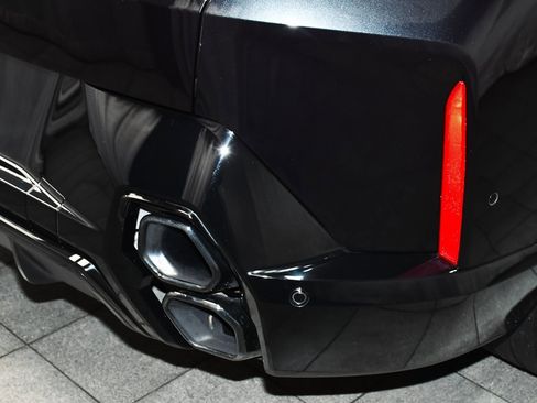 Used 2025 BMW XM image 92