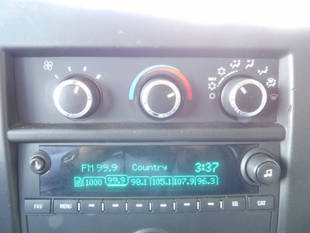 Used 2019 Chevrolet Express 2500 w/ Driver Convenience Package RWD image 21