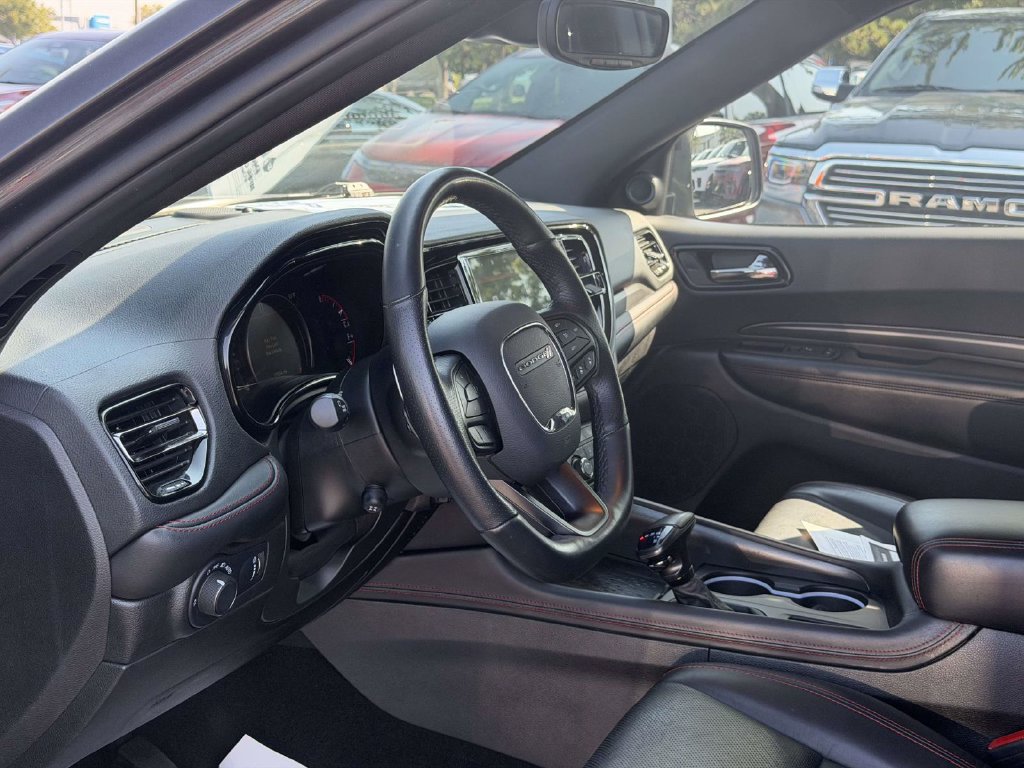 Used 2025 Dodge Durango GT AWD/4WD image 21