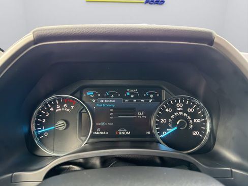Used 2019 Ford F150 Lariat w/ Equipment Group 502A Luxury AWD/4WD image 22
