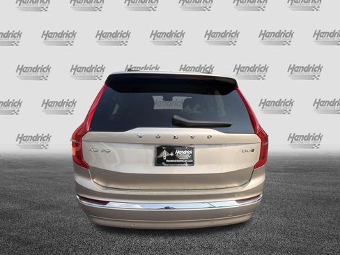 Certified 2024 Volvo XC90 B6 Plus w/ Protection Package Premier AWD/4WD image 9