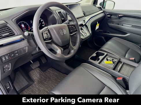 Used 2026 Honda Odyssey Touring image 11