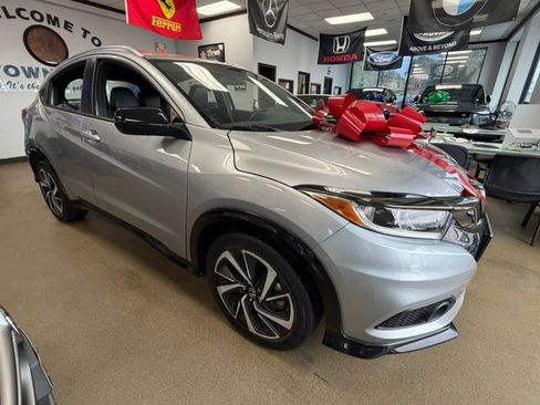 Used 2019 Honda HR-V Sport image 13