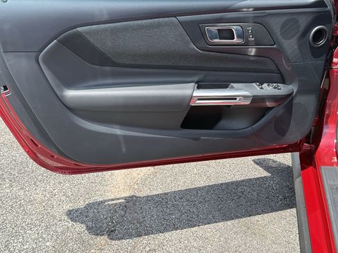 Used 2024 Ford Mustang Coupe RWD image 10