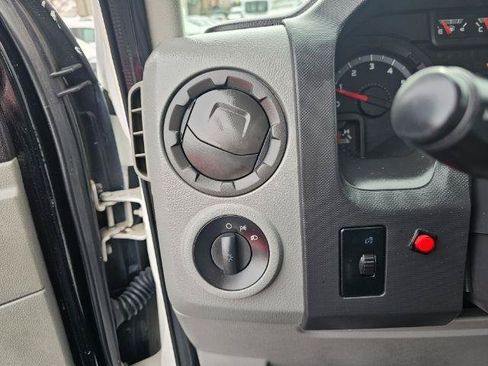 Used 2012 Ford E-450 and Econoline 450 Super Duty RWD image 12